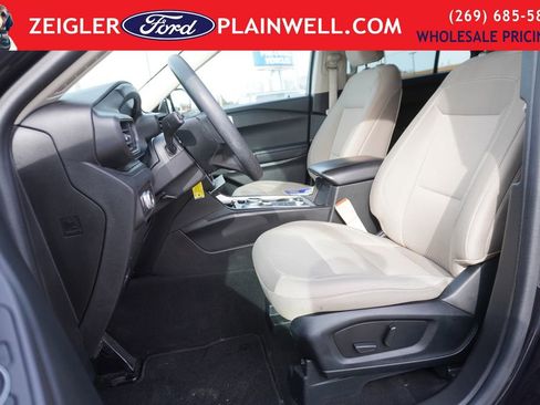 Used 2023 Ford Explorer 4WD image 18