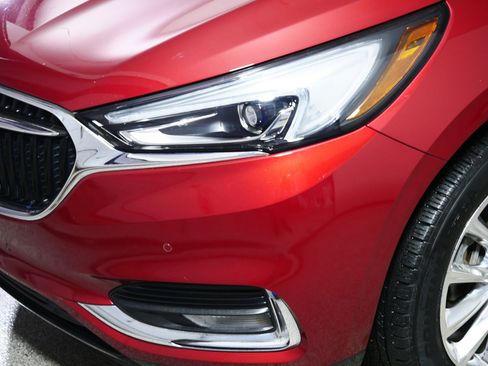 Used 2020 Buick Enclave Premium w/ Sun and Sites Package image 16