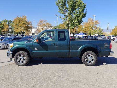 Used 2011 Ford F250 Lariat image 4