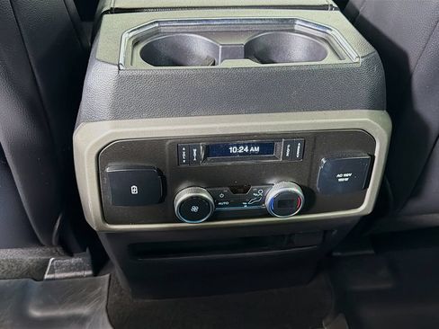 Used 2019 Ford Expedition Max XLT w/ Equipment Group 202A AWD/4WD image 22