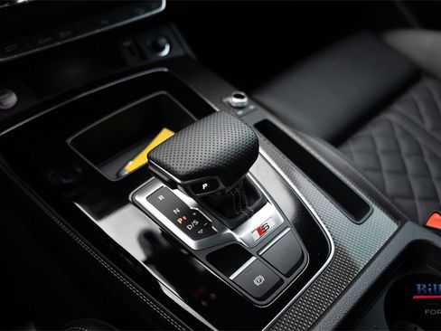 Used 2023 Audi SQ5 Premium Plus w/ Premium Plus Package image 17