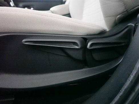 Used 2024 Honda HR-V LX image 14