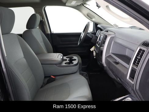 Used 2019 RAM 1500 Express w/ Express Value Package AWD/4WD image 18