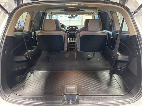 Used 2021 Honda Pilot Touring image 21