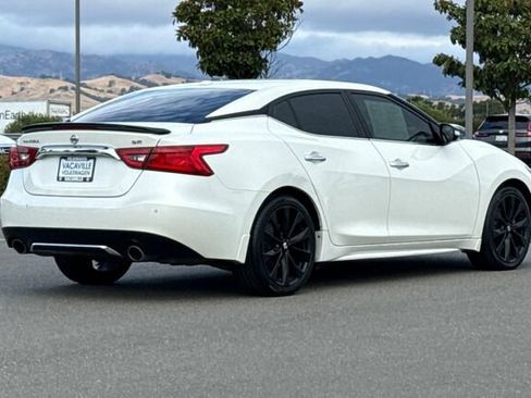 Used 2017 Nissan Maxima SR w/ Midnight Edition FWD image 4