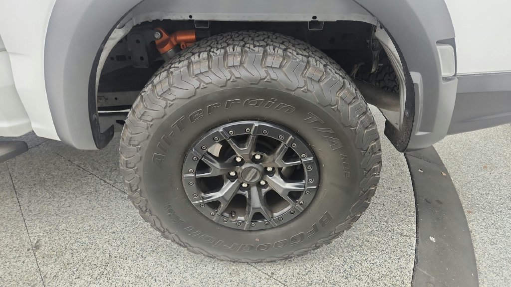 Used 2022 Ford F150 Raptor w/ Convenience Package AWD/4WD image 18