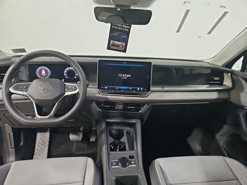 New 2026 Volkswagen Tiguan SE AWD/4WD image 12