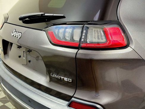 Used 2020 Jeep Cherokee Limited AWD/4WD image 27