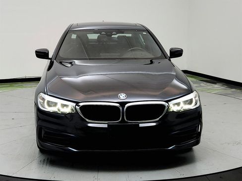 Used 2019 BMW 530i xDrive image 2
