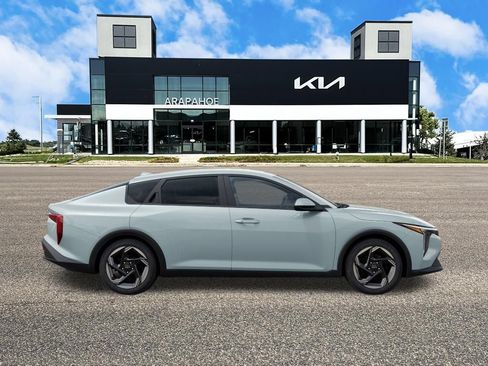 New 2026 Kia K4 EX FWD image 7