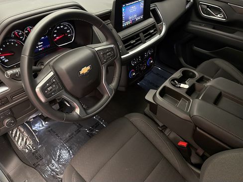 Used 2023 Chevrolet Suburban LS w/ Driver Alert Package RWD image 7