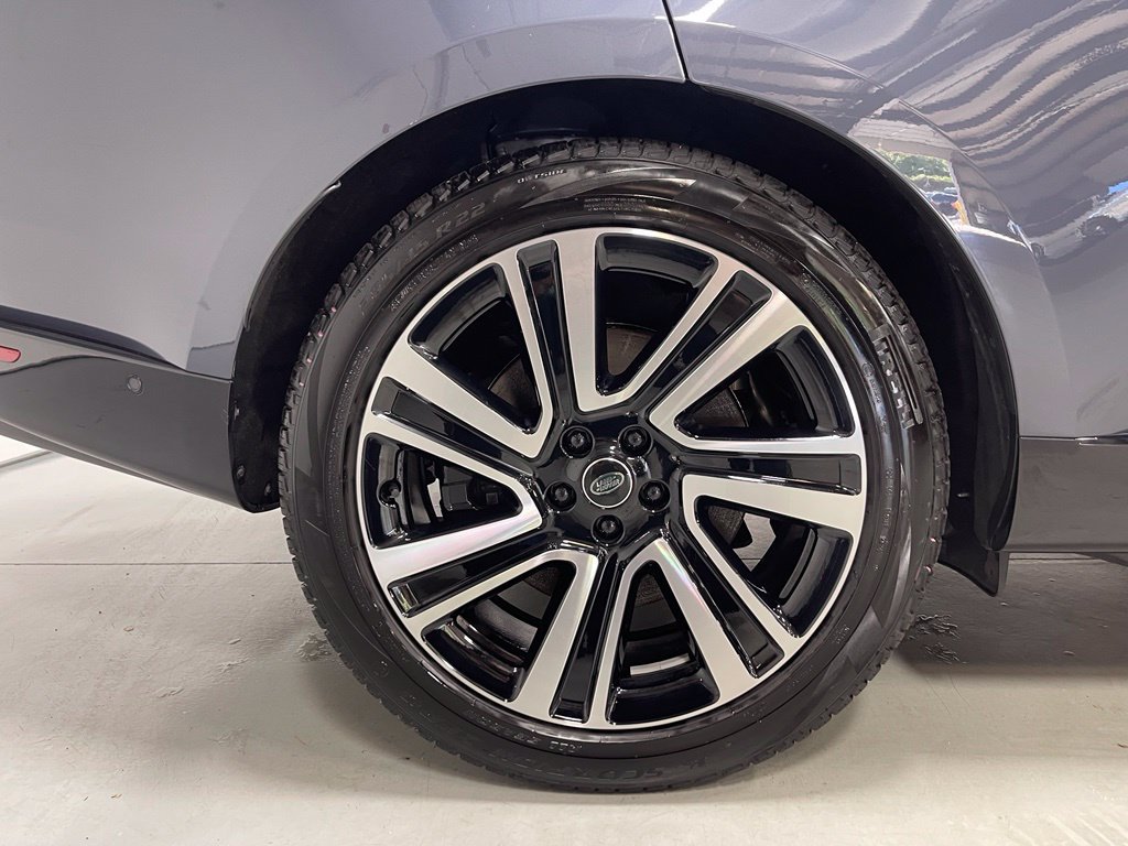 Used 2025 Land Rover Range Rover Autobiography AWD/4WD image 15
