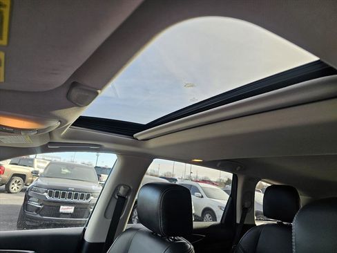 Used 2020 INFINITI QX60 Luxe w/ Essential Package image 17