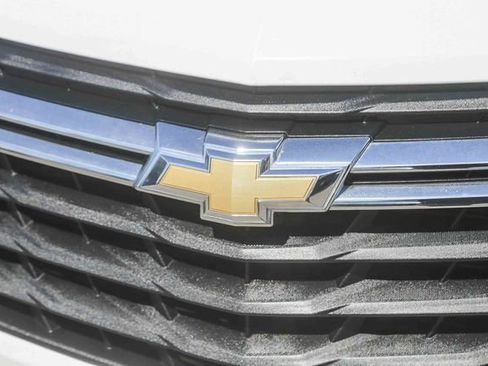 Used 2023 Chevrolet Equinox LS FWD image 7
