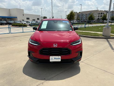 Certified 2026 Honda HR-V Sport image 3