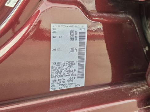 Used 2024 Nissan Altima 2.5 SV FWD image 25