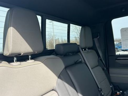 New 2026 Chevrolet Silverado 2500 ZR2 image 43