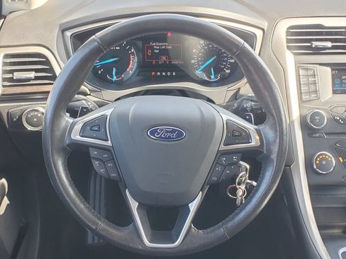 Used 2016 Ford Fusion SE w/ Equipment Group 202A AWD/4WD image 26