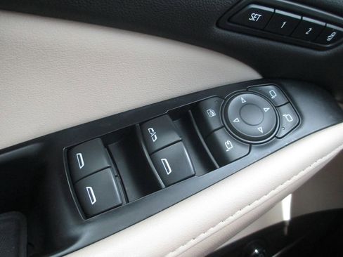 Used 2019 Buick Enclave Premium FWD image 28