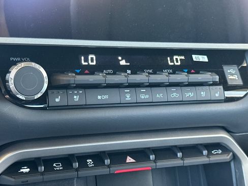 New 2026 Toyota Tundra Platinum AWD/4WD image 23