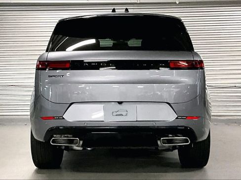 New 2025 Land Rover Range Rover Sport Dynamic SE image 5