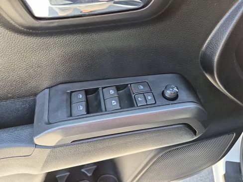 Used 2021 Toyota Tacoma TRD Off-Road w/ Technology Package image 27