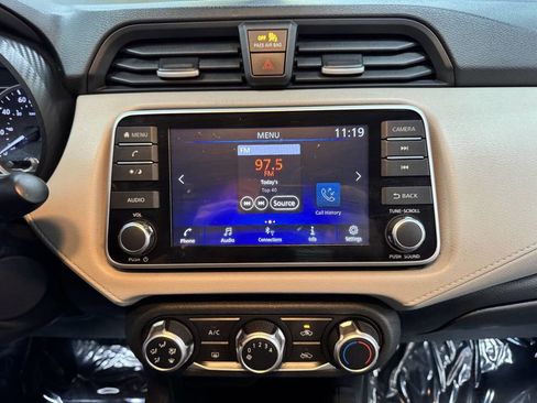 Used 2021 Nissan Versa SV FWD image 26