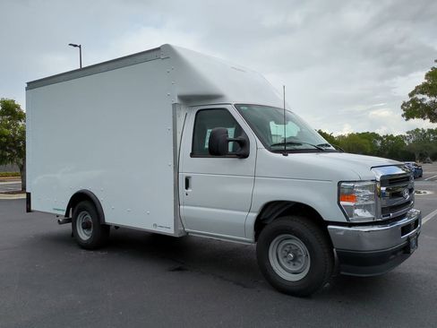 New 2026 Ford E-350 and Econoline 350 Super Duty w/ Power Equipment Group image 2