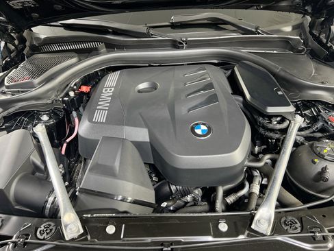 Used 2025 BMW 530i xDrive 530i xDrive w/ M Sport Package image 31