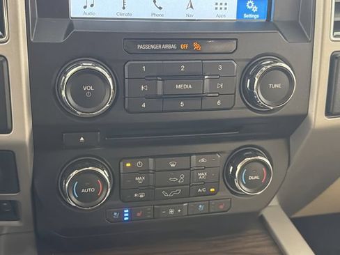 Used 2018 Ford F150 Lariat AWD/4WD image 11