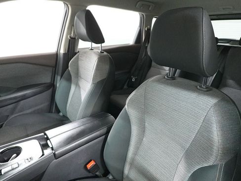 Used 2022 Nissan Rogue SV image 12