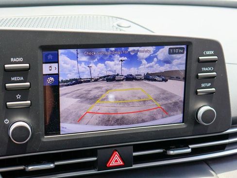 New 2026 Hyundai Elantra SE FWD image 4