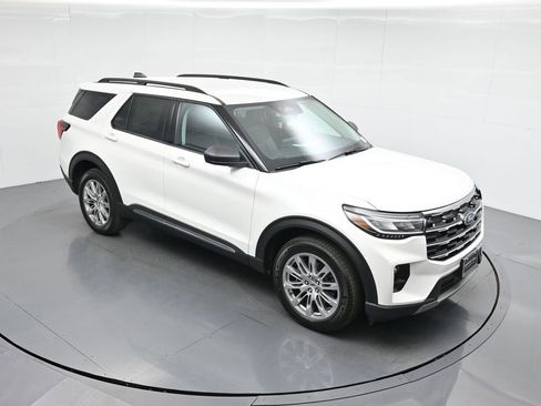 New 2025 Ford Explorer Active w/ Active Comfort Package image 37