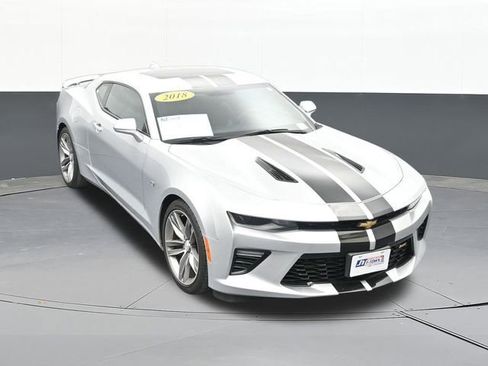 Used 2018 Chevrolet Camaro SS RWD image 65
