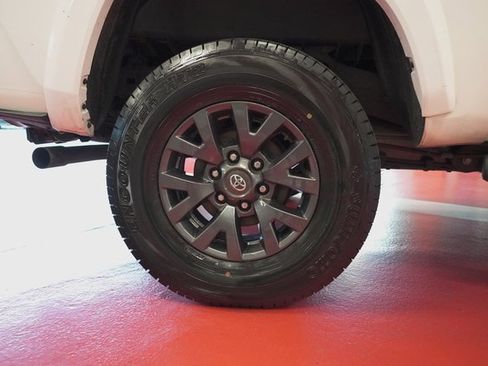 Certified 2023 Toyota Tacoma SR5 image 40