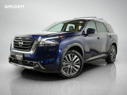Used 2024 Nissan Pathfinder SL w/ SL Premium Package