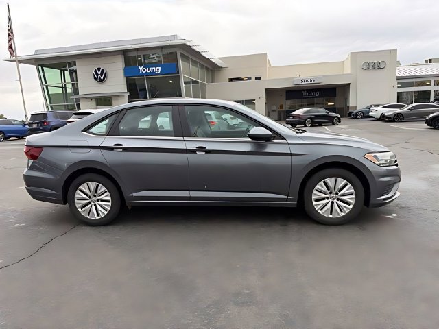 Used 2019 Volkswagen Jetta S w/ Driver Assistance Package FWD image 2