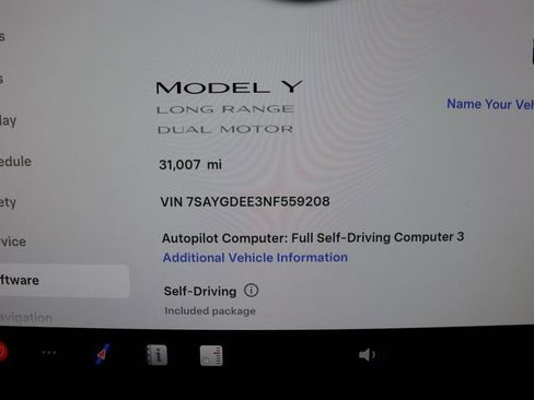 Used 2022 Tesla Model Y Long Range AWD/4WD image 19