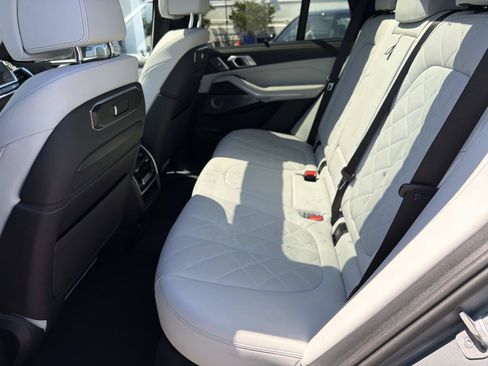 Used 2024 BMW X5 M60i AWD/4WD image 11