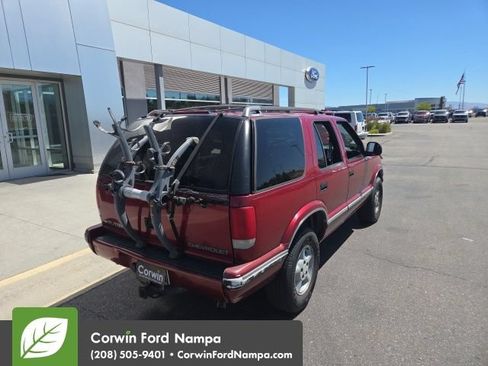 Used 1997 Chevrolet Blazer LS w/ Preferred Equipment Group AWD/4WD image 7