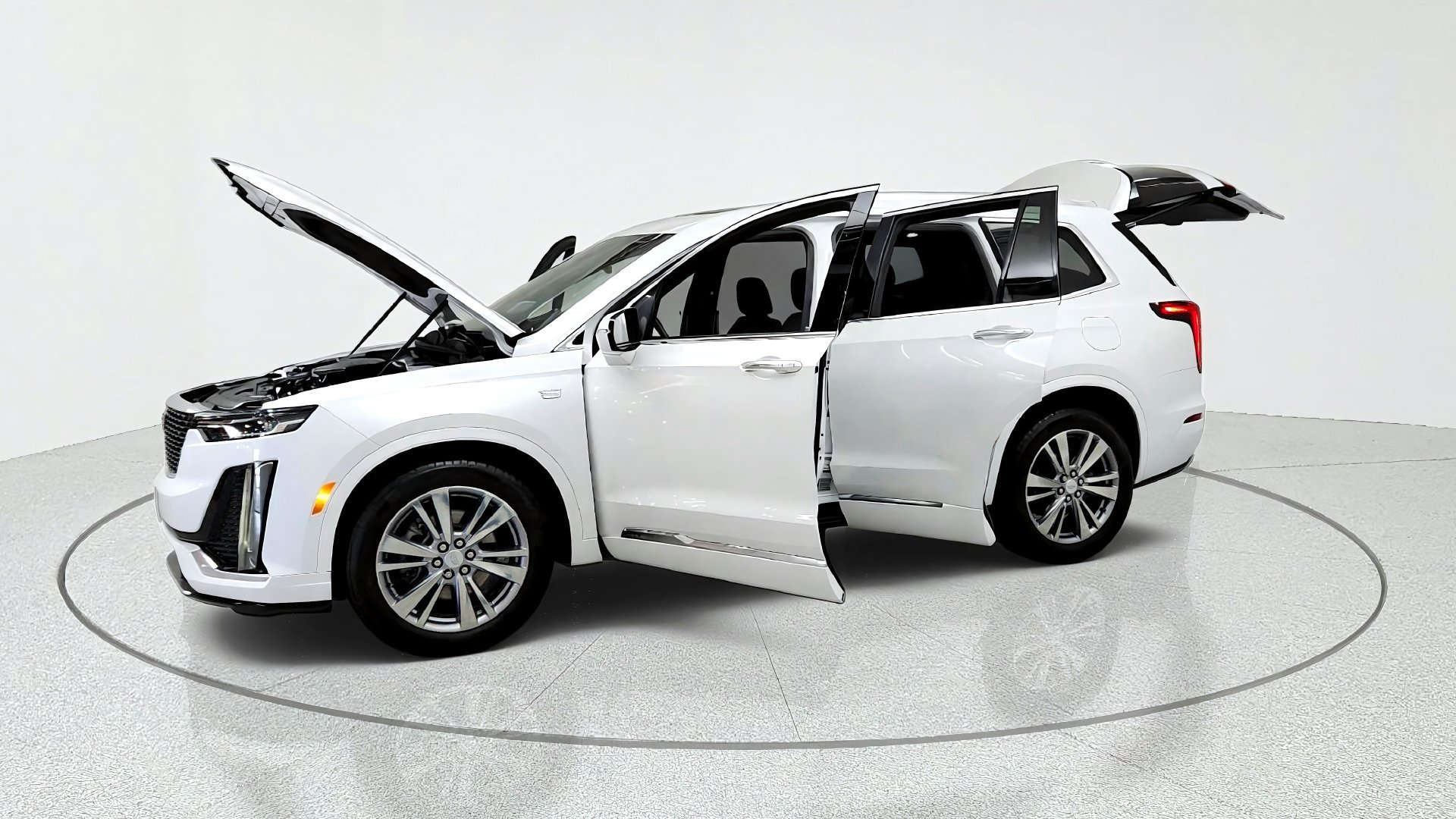Used 2024 Cadillac XT6 Premium Luxury w/ LPO, Floor Liner Package FWD image 9