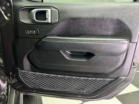 Used 2019 Jeep Wrangler Unlimited Sahara w/ Safety Group image 24