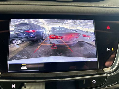 Used 2024 Cadillac XT6 Premium Luxury image 32