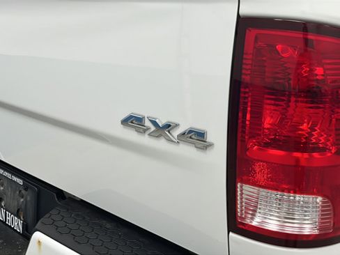 Used 2017 RAM 1500 Express w/ Express Value Package AWD/4WD image 31