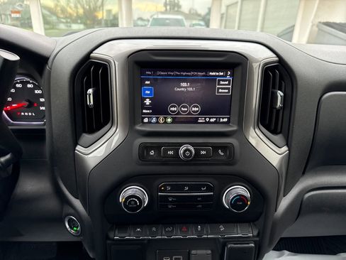 Used 2022 Chevrolet Silverado 1500 Custom Trail Boss image 18