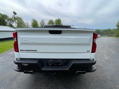 Certified 2021 Chevrolet Silverado 1500 LT Trail Boss w/ Convenience Package II AWD/4WD image 4