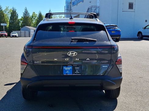 Used 2025 Hyundai Kona SEL AWD/4WD image 5