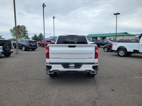 Used 2021 Chevrolet Silverado 1500 RST w/ Z71 Off-Road Package AWD/4WD image 4