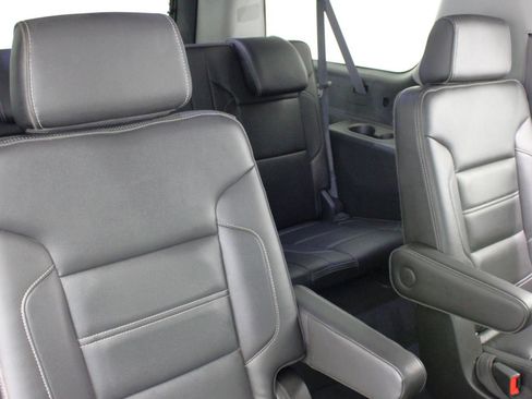 Used 2020 GMC Yukon XL Denali w/ Denali Ultimate Package image 47