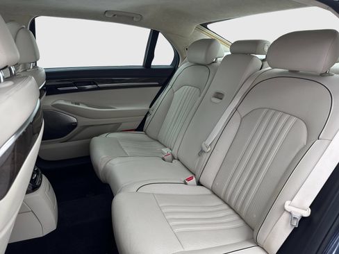 Used 2017 Genesis G90 3.3T Premium RWD image 37